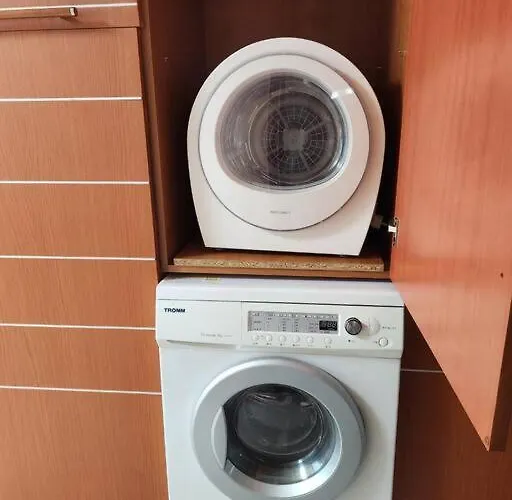 Cute And Cozy House - 5min To Sinsa Station, 1min To Garosugil