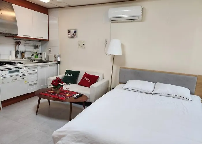 Apartamento Cute And Cozy House - 5min To Sinsa Station, 1min To Garosugil