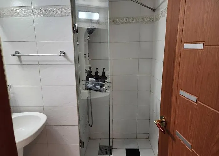 Cute And Cozy House - 5min To Sinsa Station, 1min To Garosugil